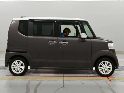 Honda N BOX PLUS