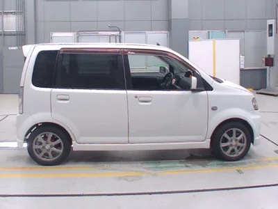Nissan Otti