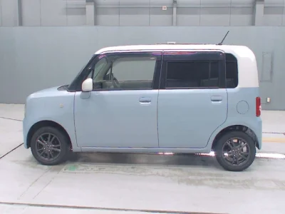 Toyota Pixis Space