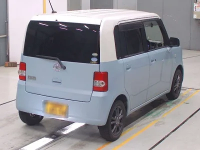 Toyota Pixis Space
