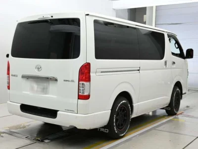Toyota HiAce Van