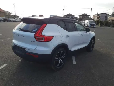 Volvo XC40