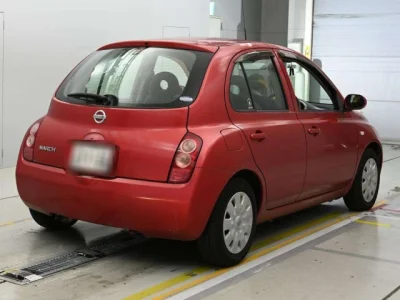 Nissan March