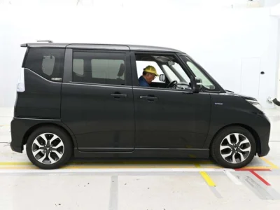 Mitsubishi Delica D:2