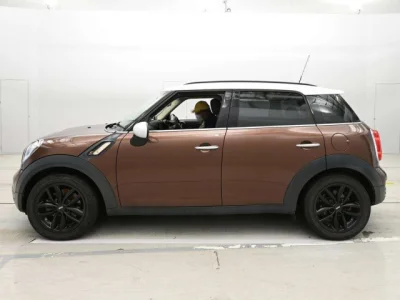 MINI Crossover