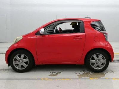 Toyota iQ