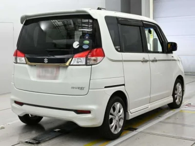 Suzuki Solio