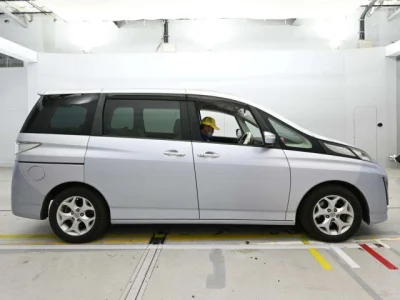 Mazda Biante