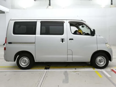 Toyota LiteAce Van