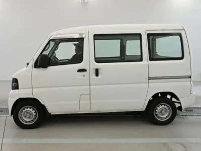 Mitsubishi Minicab Van