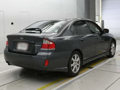 Subaru Legacy B4