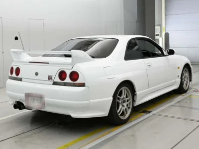 Nissan Skyline