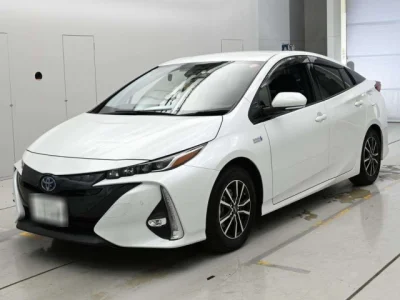 Toyota Prius PHV