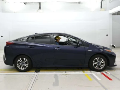 Toyota Prius PHV