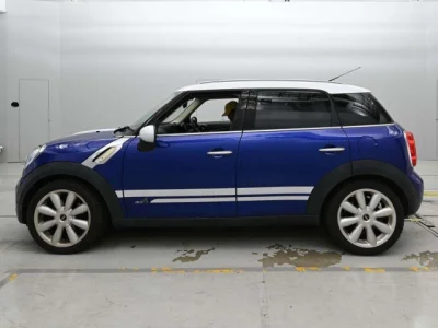 MINI Crossover