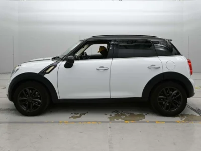 MINI Crossover
