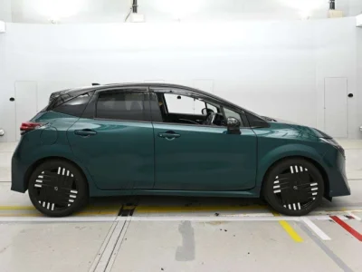 Nissan Aura