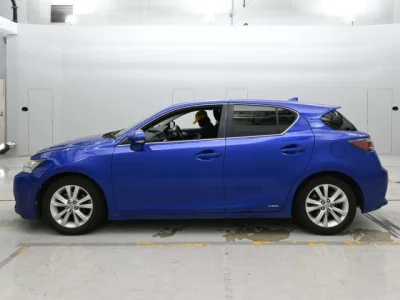 Lexus CT200h