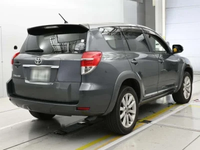 Toyota Vanguard