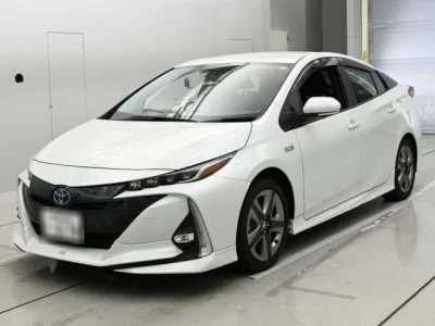 Toyota Prius PHV