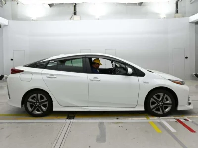 Toyota Prius PHV