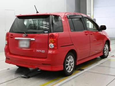 Toyota Raum