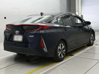 Toyota Prius PHV