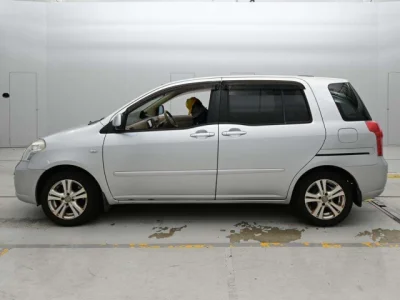 Toyota Raum
