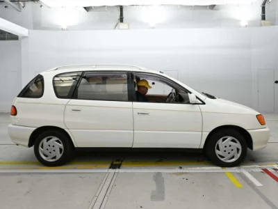 Toyota Ipsum