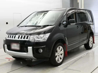 Mitsubishi DELICA D5