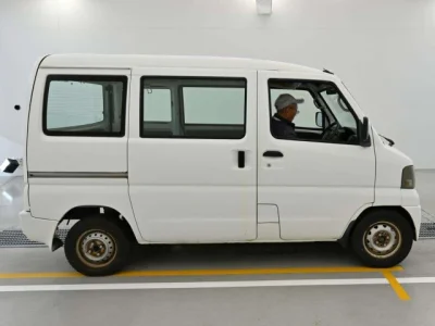 Mitsubishi Minicab Van