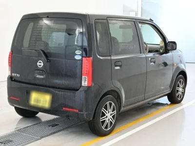 Nissan Otti