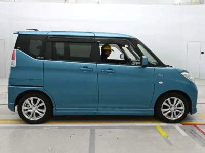 Suzuki Solio