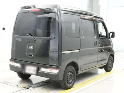 Toyota Pixis Van