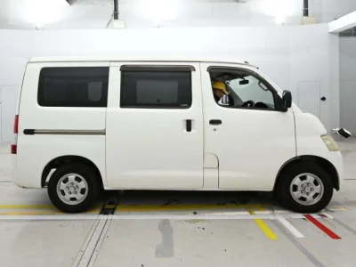 Toyota LiteAce Van