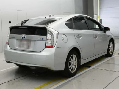 Toyota Prius PHV