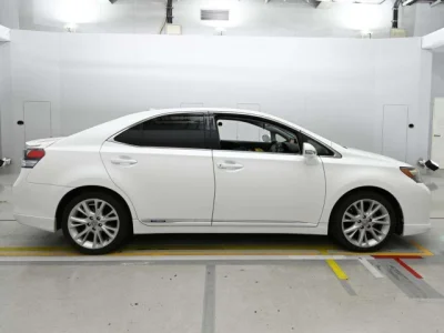 Lexus HS250h