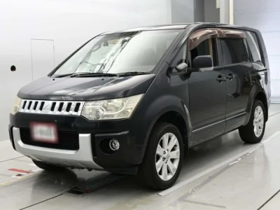 Mitsubishi DELICA D5