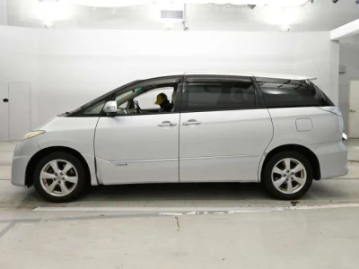 Toyota Estima Hybrid