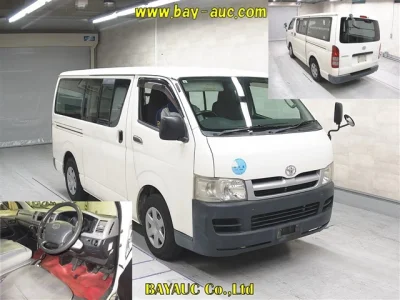 Toyota HiAce Van