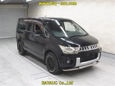 Mitsubishi DELICA D5