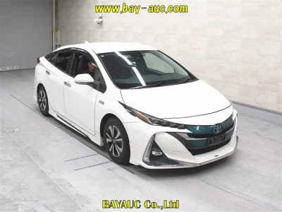 Toyota Prius PHV