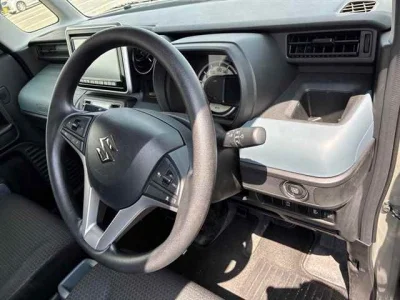 Suzuki SPACIA BASE