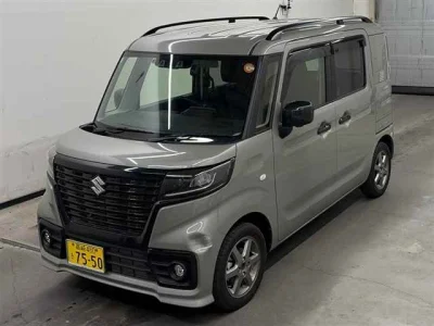 Suzuki SPACIA BASE
