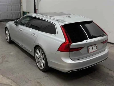 Volvo V90