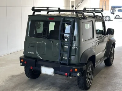 Suzuki Jimny Sierra