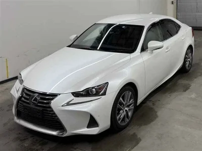 Lexus IS