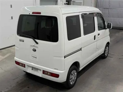 Toyota Pixis Van