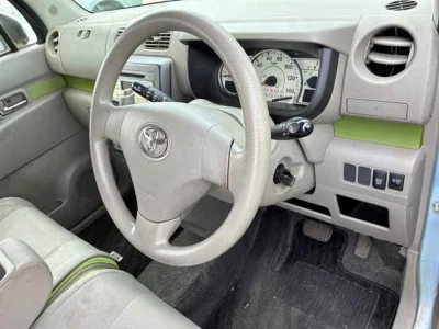 Toyota Pixis Space