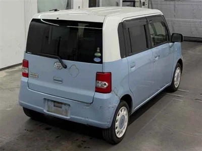 Toyota Pixis Space
